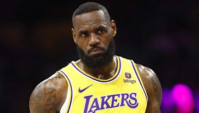 Paul Sends Bold Message on Rumor of LeBron James Ditching Lakers for West Rival