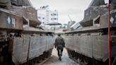 Israel pressiona e tanques chegam ao centro de Rafah apesar de condenação global Por Reuters
