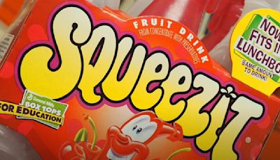 These Discontinued Fruit Drinks Were A '90s Favorite