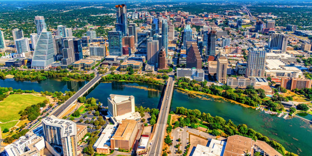 Affluent House Hunters in Austin, Texas, Are Finding an Opportunity—and ‘Even a Deal’