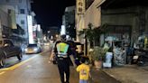 苗警協助迷人男童返家團聚 | 蕃新聞