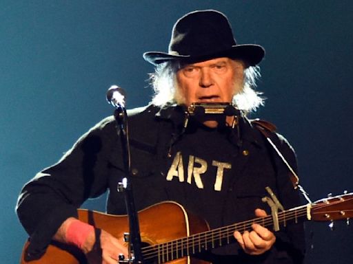 Neil Young To Make Stage Comeback At New York's Farm Aid Festival Following Canceled Tour: Details HERE