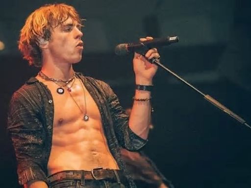 Ross Lynch besó a una fanática en el Lollapalooza Argentina 2024 y el video se viralizó en las redes