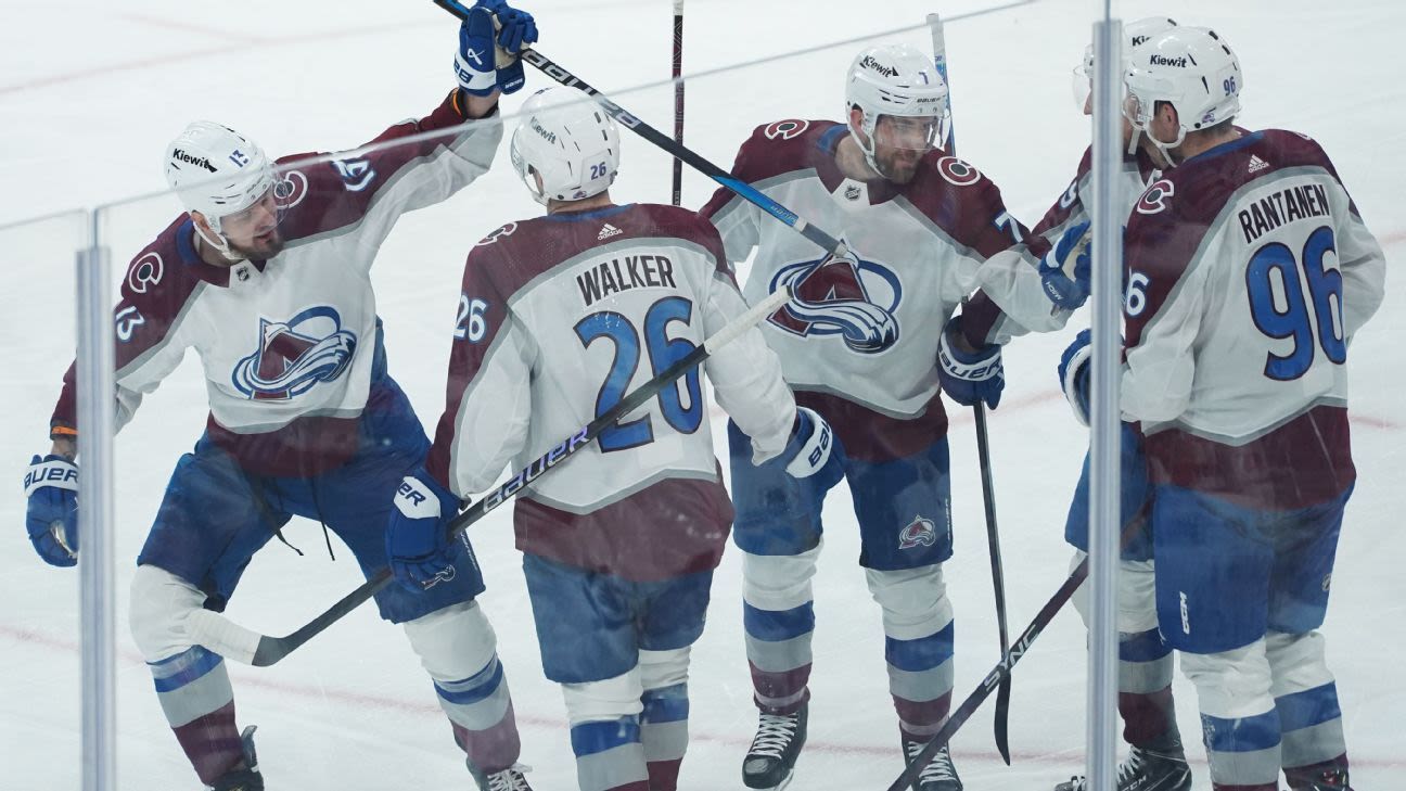 Avs 'kept playing smart,' ground Jets to advance