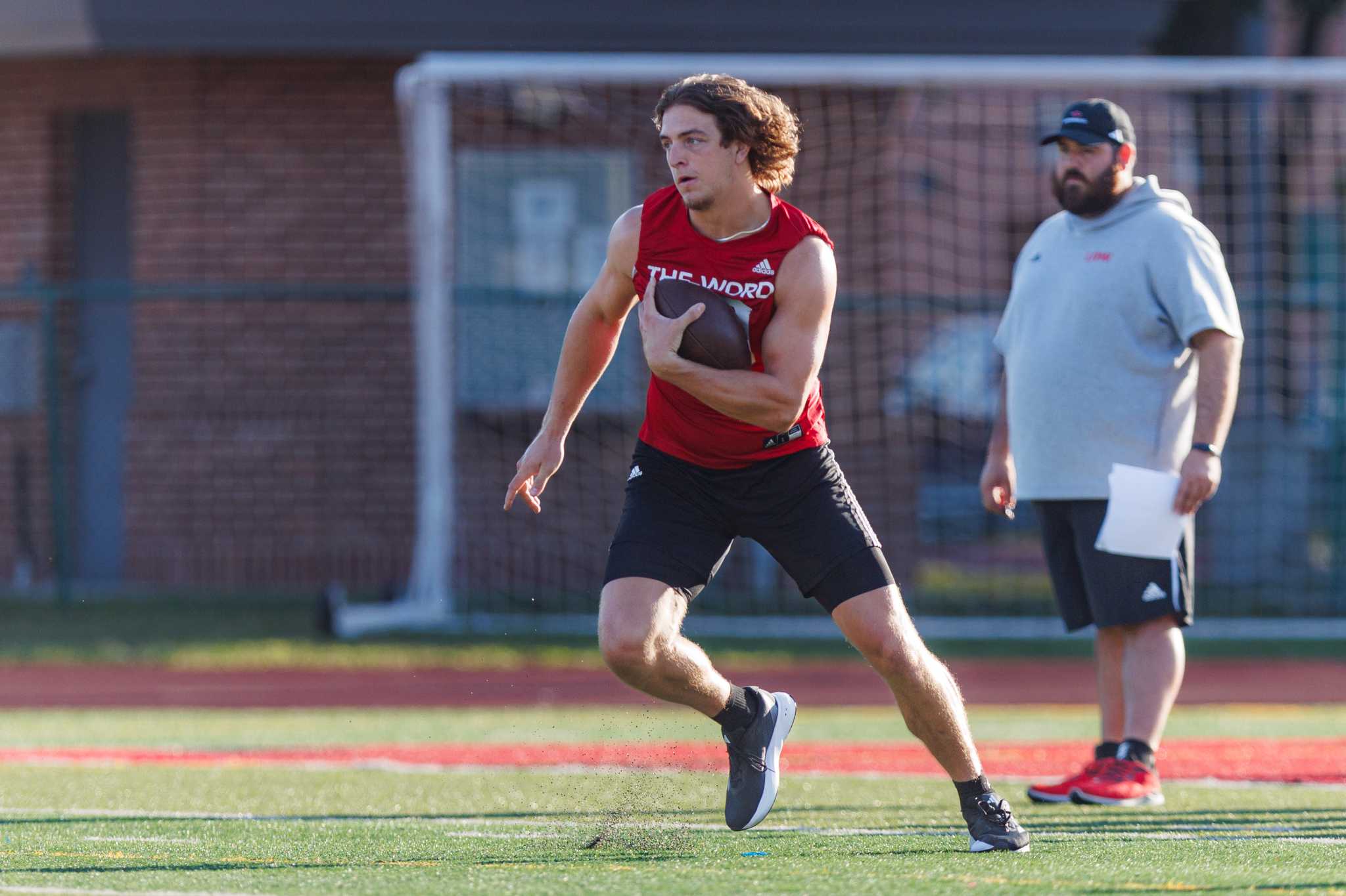 Sticking at UIW for final season, Zach Calzada aims to lead deep playoff run