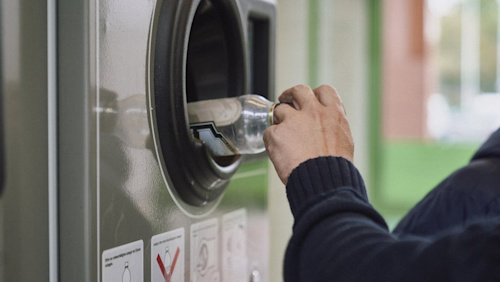 UK cash-for-bottle deposit scheme delayed until 2027