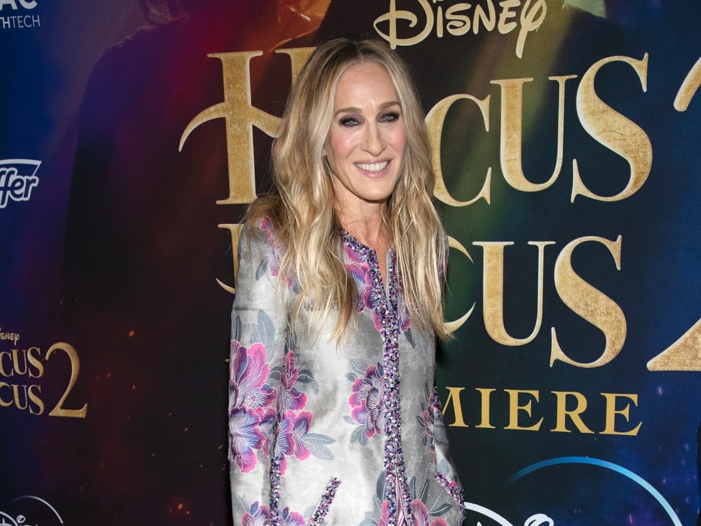 Sarah Jessica Parker Is Taking a 'Risk' To Make 'And Just Like That' Cool Again