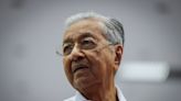 Mahathir Says Son’s Malaysian Graft Probe Politically Driven