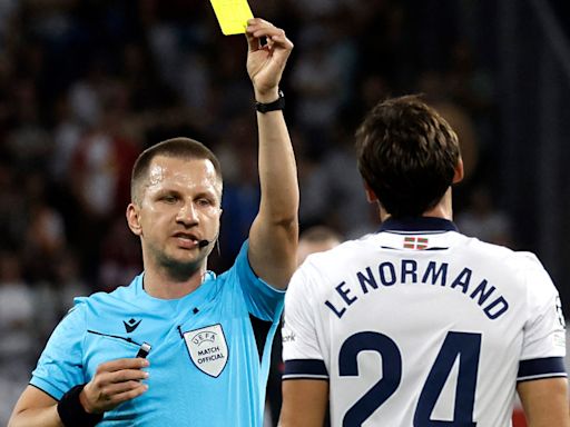 Two Polish referees removed from Champions League duty
