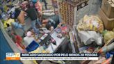 VÍDEO: grupo de ao menos 20 pessoas, incluindo uma criança, saqueia mercado e promove caos na Zona Sul de SP