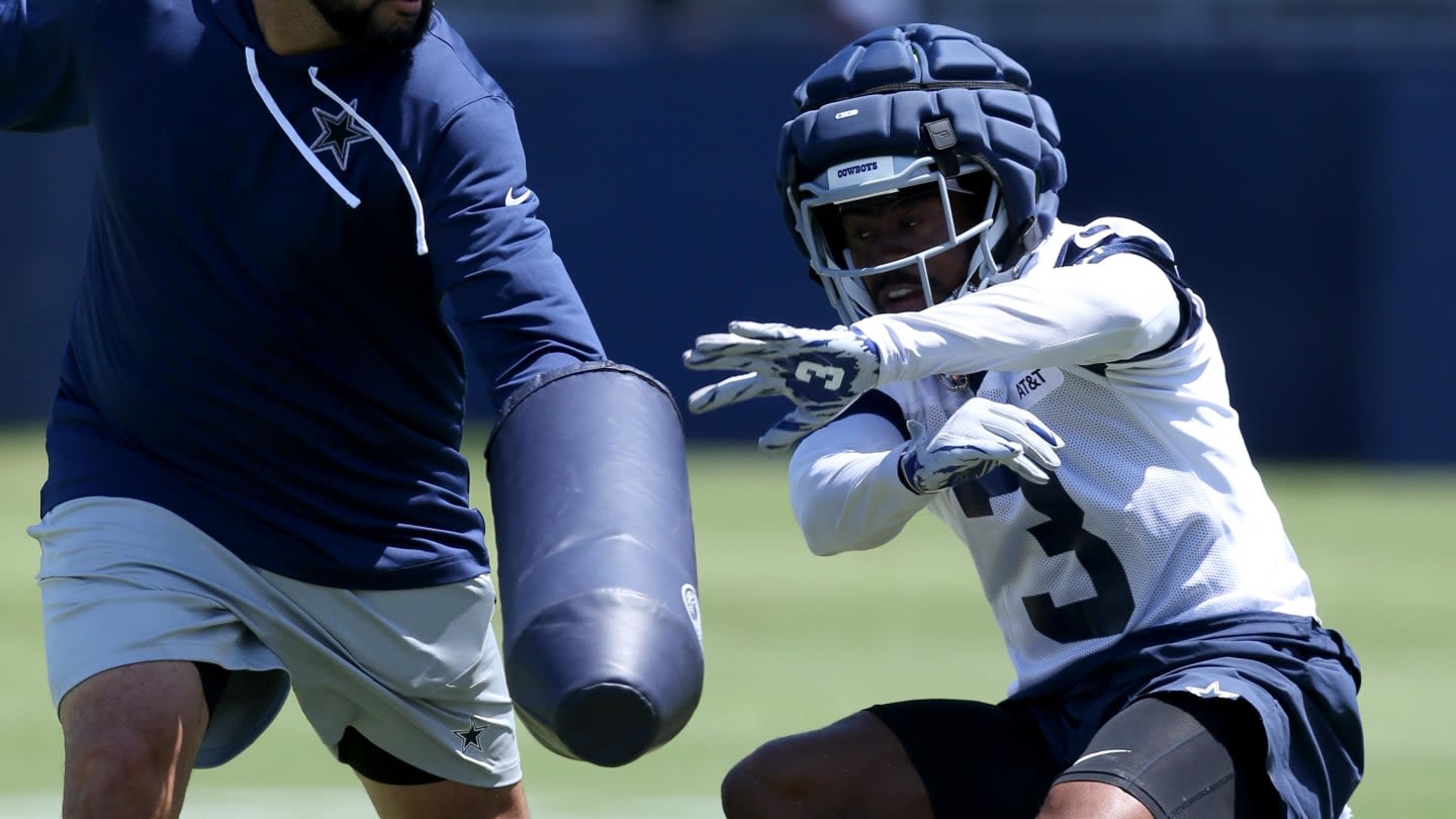 Brandin Cooks shows off amazing custom gloves at Dallas Cowboys training camp