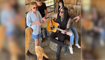 Kevin Bacon & Family Put On Another Barnyard Concert, Serenade Llamas With 90s Hit