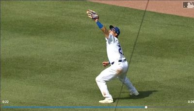 MLB／差點中「太陽拳」！ 鈴木誠也最後1秒失誤變美技