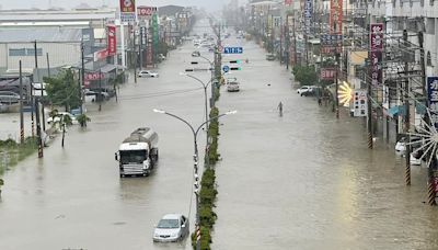 Typhoon Gaemi hits China after killing 25 in Taiwan and the Philippines