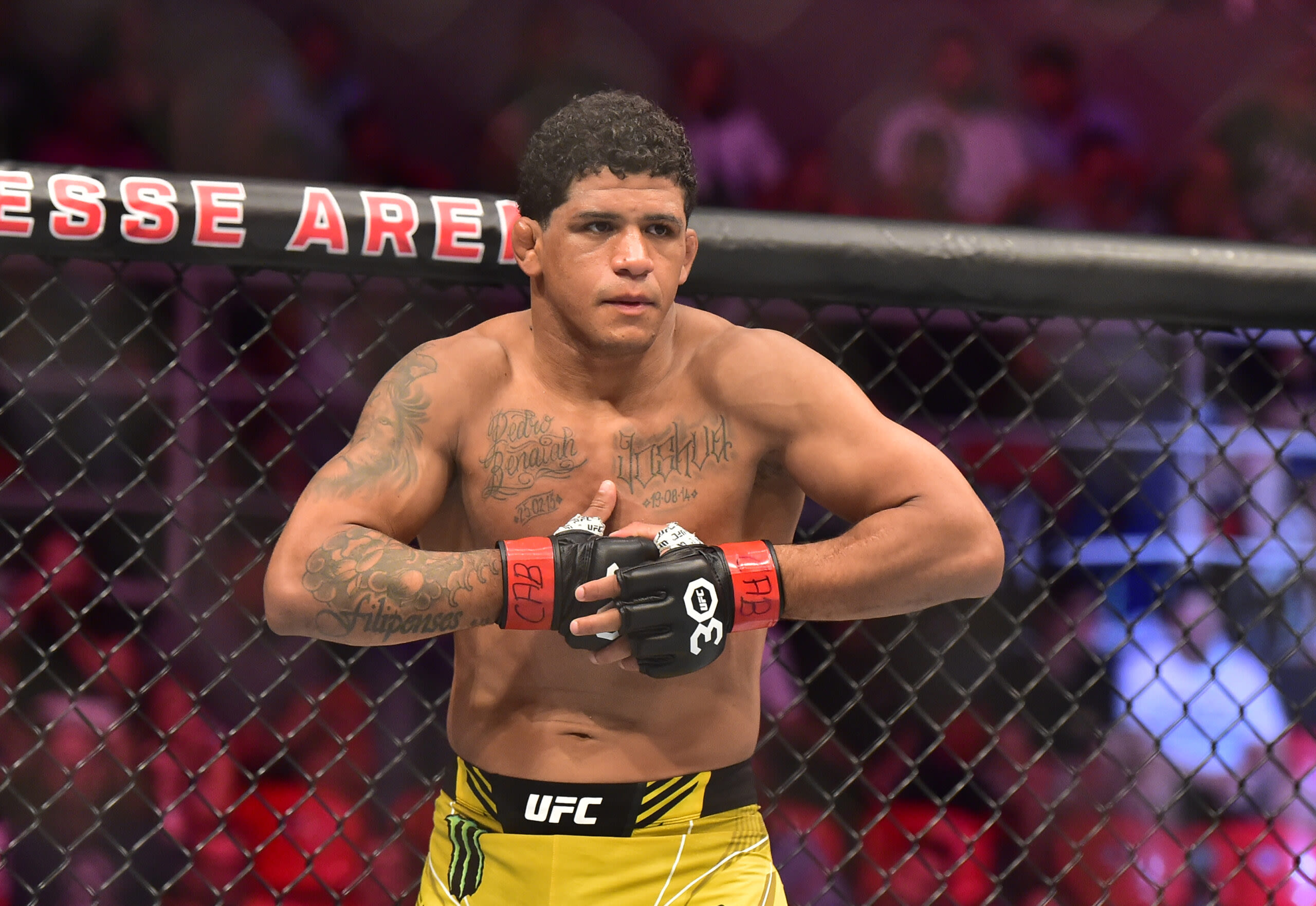 UFC’s Gilbert Burns says ‘let’s do it’ in response to Joaquin Buckley’s callout