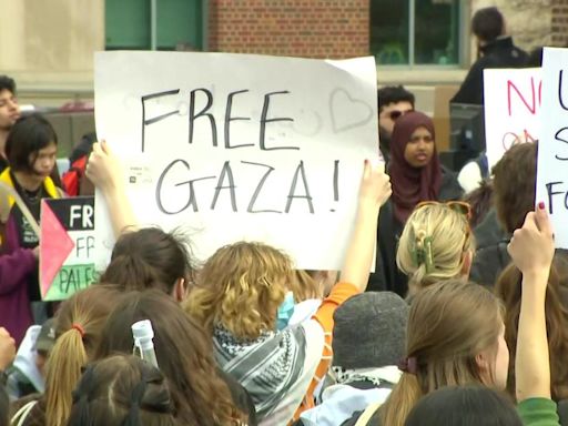 Passionate protesters divide the University of Minnesota campus