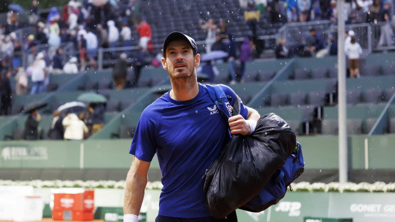 Bizarre weather conditions disrupt tennis match with Andy Murray on brink of defeat