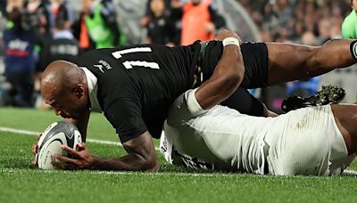 New Zealand 24-17 England: All Blacks fight from behind to clinch 2-0 series win at Eden Park