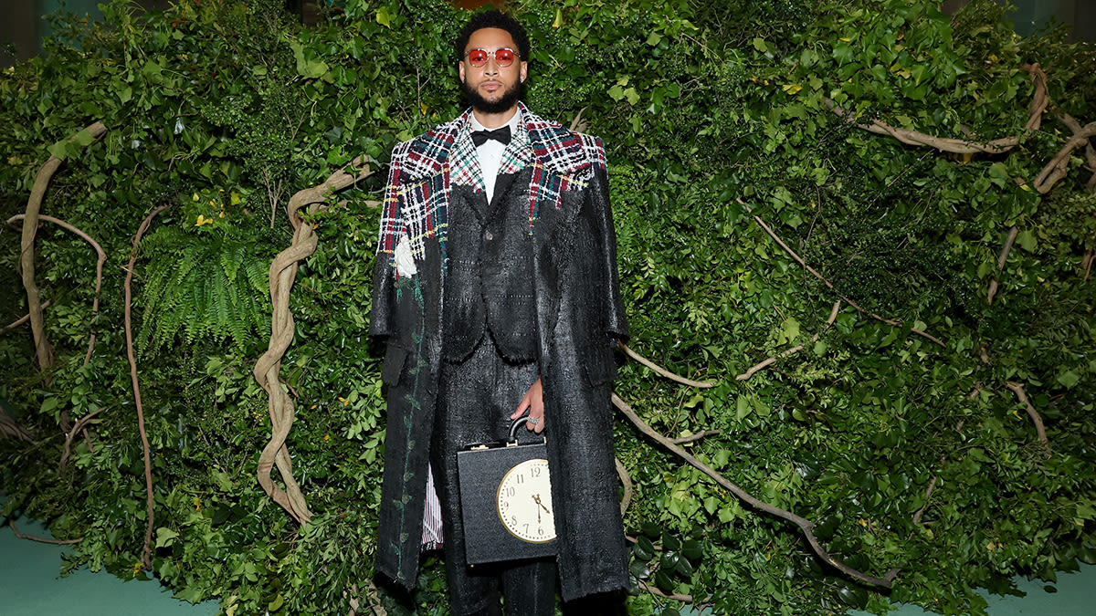 Forget a Watch. The Brooklyn Nets’ Ben Simmons Took Mad-Hatted Briefcase Clock to the Met Gala.