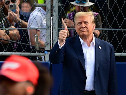 Another Top Poll Shows Trump Pulling Ahead of Biden, This Time by a Whopping 10 Points