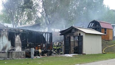 Plane en route to Utah crashes into Colorado mobile home park, kills passengers