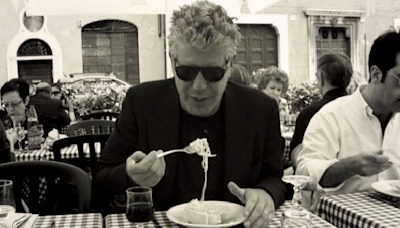 What to Never Order at a Restaurant, According to Anthony Bourdain
