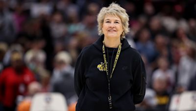 Iowa women's basketball coach Lisa Bluder announces retirement; longtime assistant Jan Jensen to take over