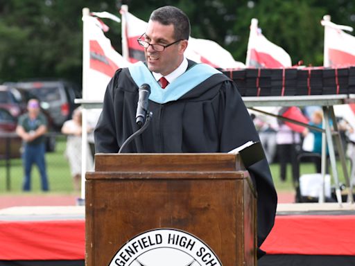 Bergenfield principal, known as 'dedicated' and 'exceptional,' dies