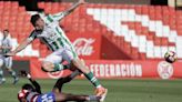 Recreativo Granada-Córdoba CF: las imágenes del partido en Los Cármenes