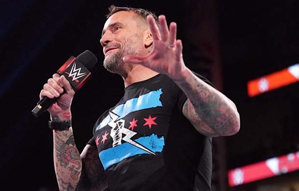 CM Punk Appears In The Ring For Promo After WWE SmackDown Goes Off Air - PWMania - Wrestling News