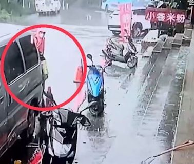 驚悚畫面曝光！新北男「沒拉手煞車」肉身擋車被捲車底 宣告不治