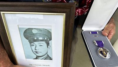 WWII soldiers posthumously receive Purple Heart medals 79 years after fatal plane crash