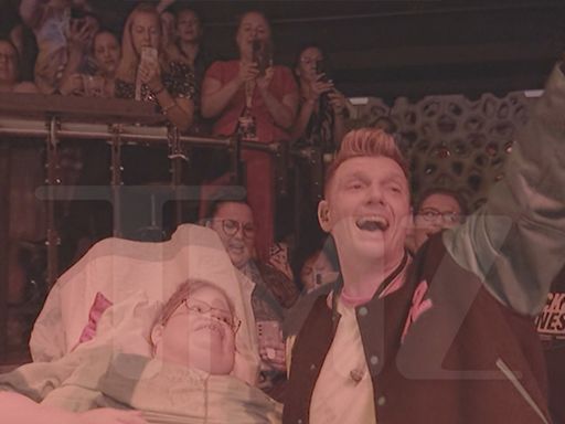 Nick Carter Sings to Terminally Ill Superfan at German Concert