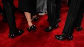 Diseñador de zapatos de Godzilla celebra alfombra roja de los Oscar