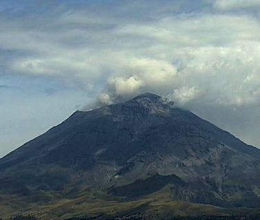 ¡Popocatépetl 'se duerme'! Registra 20 exhalaciones y más de 4 horas de tremor