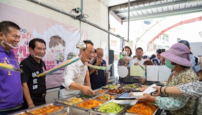 嘉義縣暖心暖胃愛心待用餐 照顧弱勢家庭