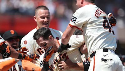 Mike Yastrzemski triples, scores in bottom of 9th, Giants beat Twins 3-2