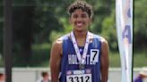 Hollister’s Mendoza puts on a show at state championships