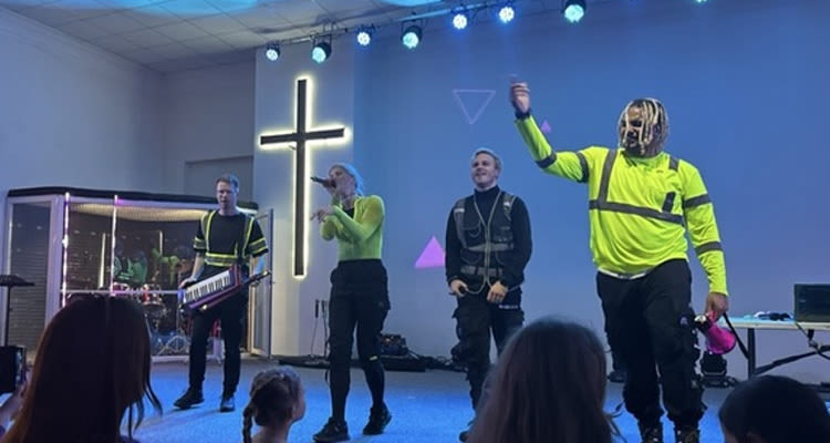 Trampolines Teams Up With UNIT-E Response Team To Bring Music & Hope To Ukraine Cities | CCM Magazine