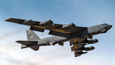 Upgrades to keep the US military's oldest bombers — its B-52s — flying for a century are running into delays and rising costs, watchdog finds