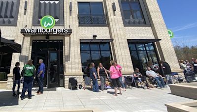 Indiana's only Wahlburgers closes