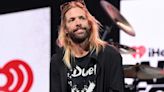 Foo Fighters Pay Tribute To Taylor Hawkins On Anniversary Of His Death | TK101