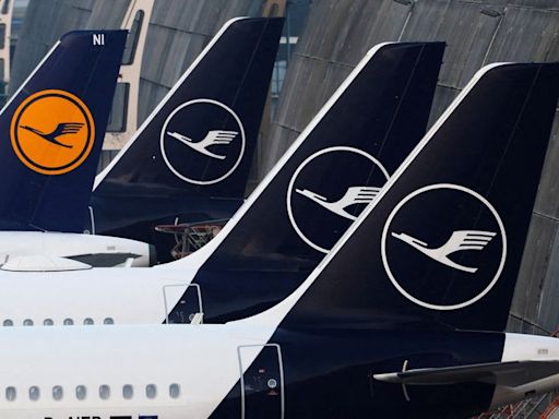 Lufthansa's risky Italy bet hinges on Rome airport expansion