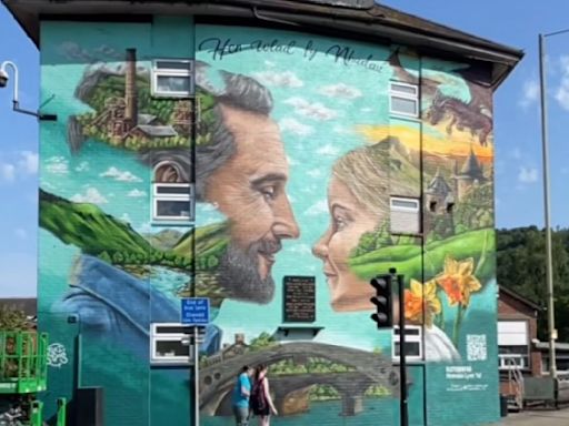 Stunning mural created in Pontypridd to celebrate Eisteddfod heading to town | ITV News