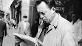 Un excepcional manuscrito de la novela de Camus “El extranjero” sale a subasta