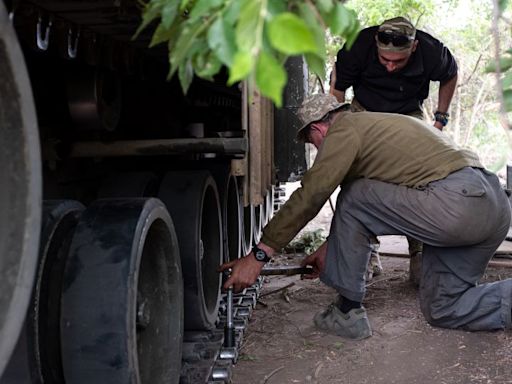 Soldiers in Ukraine say US-supplied tanks have made them targets for Russian strikes