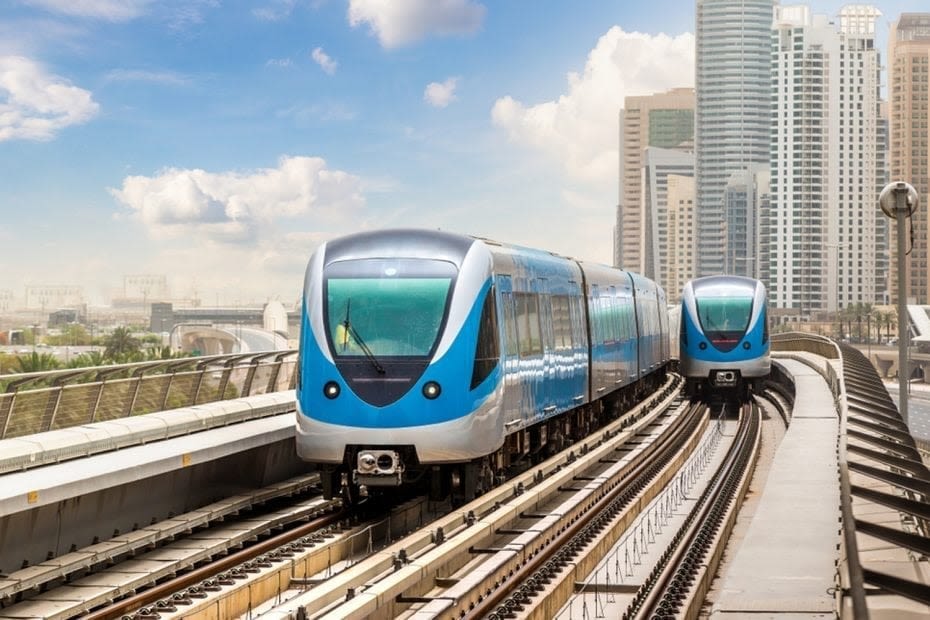 Dubai Metro extends operation hours to DXB on May 1-2