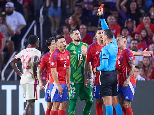 Chile cae en una tormenta perfecta: eliminado de Copa América