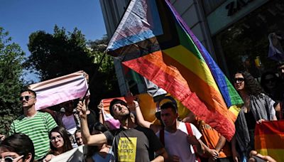 Gay pride à Istanbul, gouvernement sud-africain et incendies en Grèce: les informations de la nuit