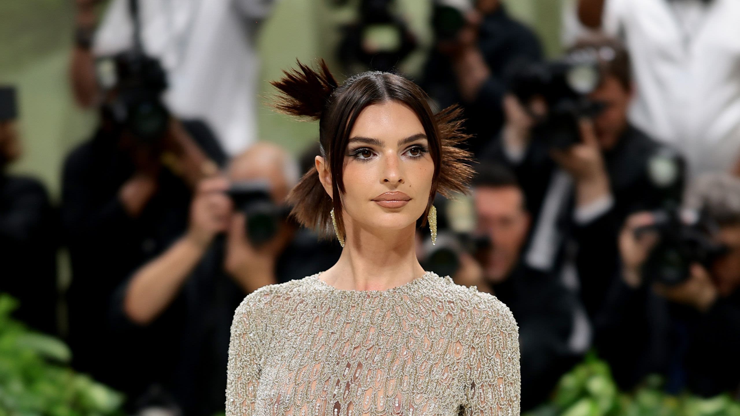EmRata Stuns in a Sparkly transparent Versace Dress at the 2024 Met Gala